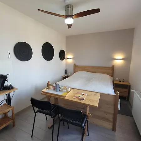 住宿加早餐酒店 Pret, Pres Du *