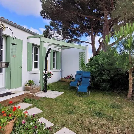 Alojamento de Acomodação e Pequeno-almoço Prêt, Près Du Saint-Georges-d'Oleron